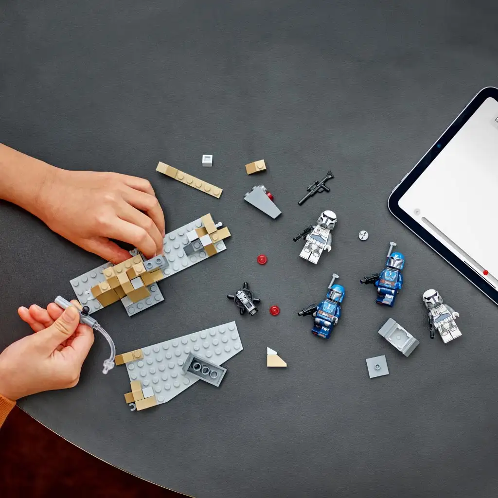 LEGO® Star Wars™: Csapda a Mandalore™ bolygón harci csomag (75373) kép 3