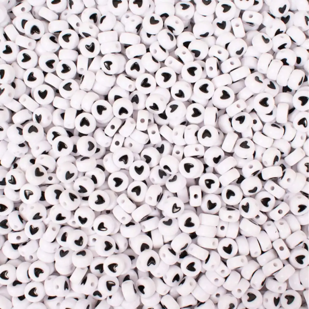 PlayBox: Szívecskés fűzhető gyöngyök 300db-os szett 7mm