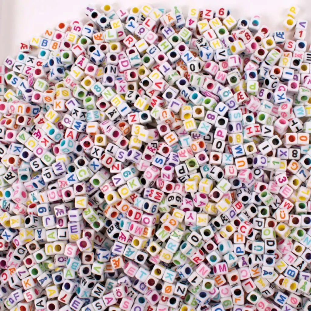 PlayBox: Betűs, számos színes fűzhető gyöngyök 1500db-os 6mm