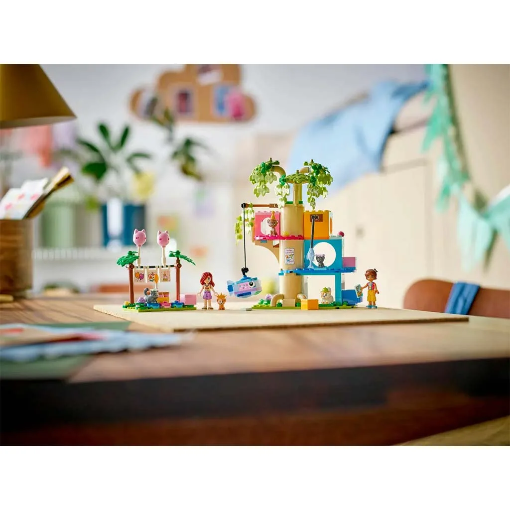 LEGO® Friends: Születésnapi cicazsúr és lombház cicáknak (42666) kép 8
