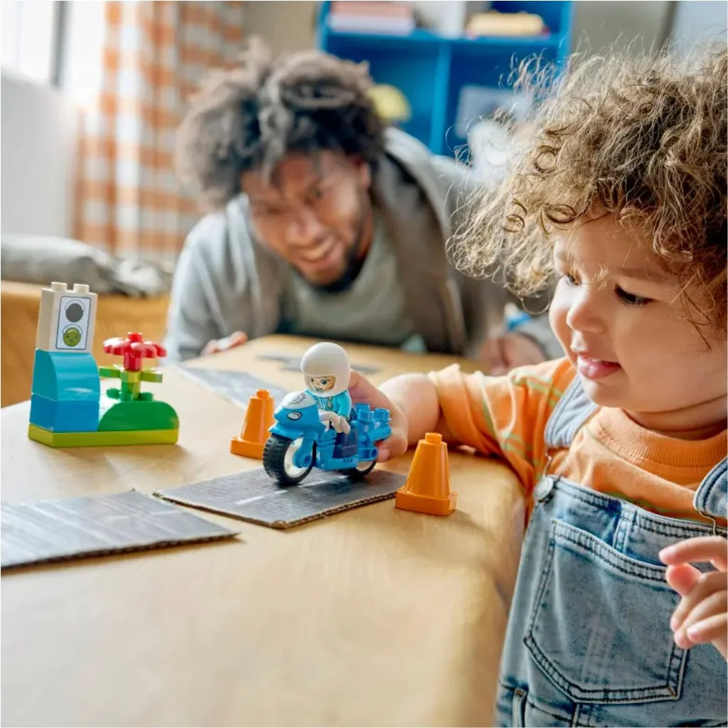 LEGO® DUPLO®: Kék rendőrségi motorkerékpár (10471) kép 4