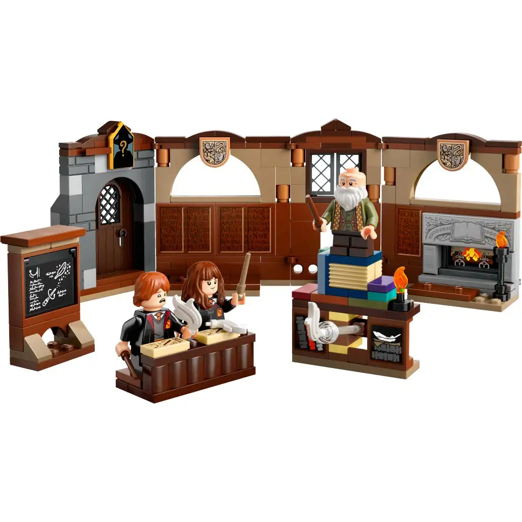 LEGO® Harry Potter: Roxfort™ kastély - Bűbájtanóra (76442) kép 2