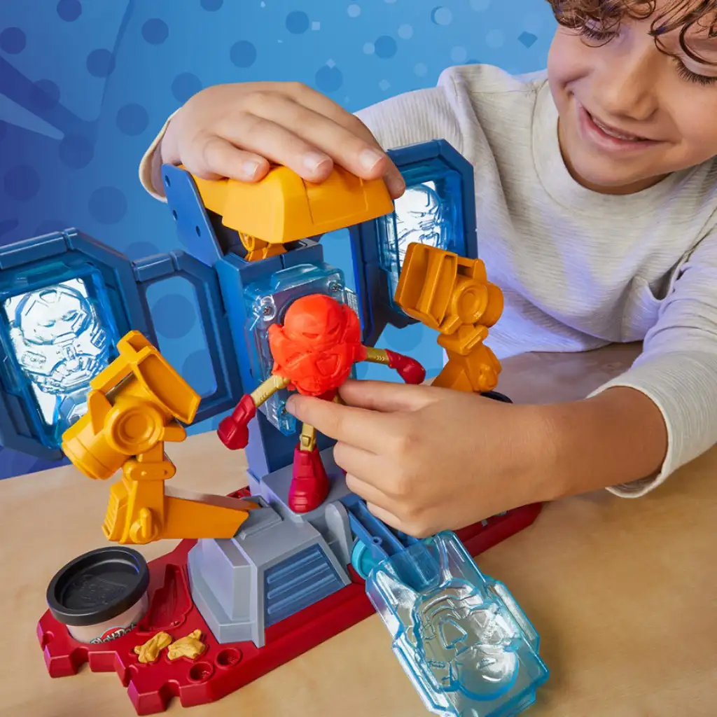 Play-Doh Marvel: Bosszúállók Vasember páncélgyártó laboratóriuma fénnyel és hanggal - Hasbro