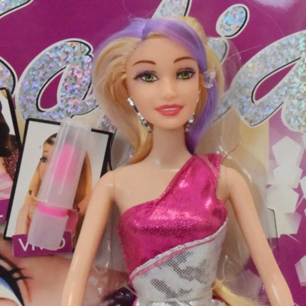 Sofia sminkmester baba 2 változatban kép 3