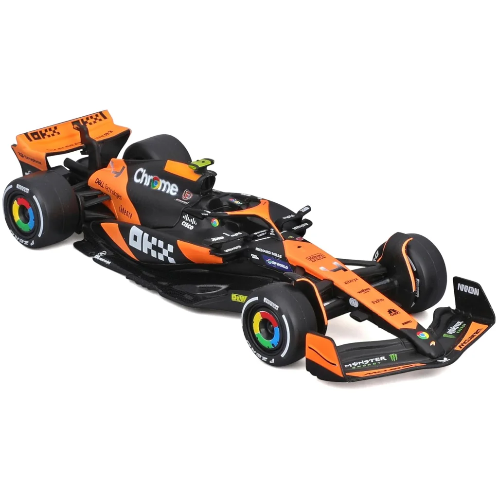 Bburago: McLaren Racing MCL38 (2024) F1 versenyautó fém autómodell 1/43 (Lando Norris #4) kép 2