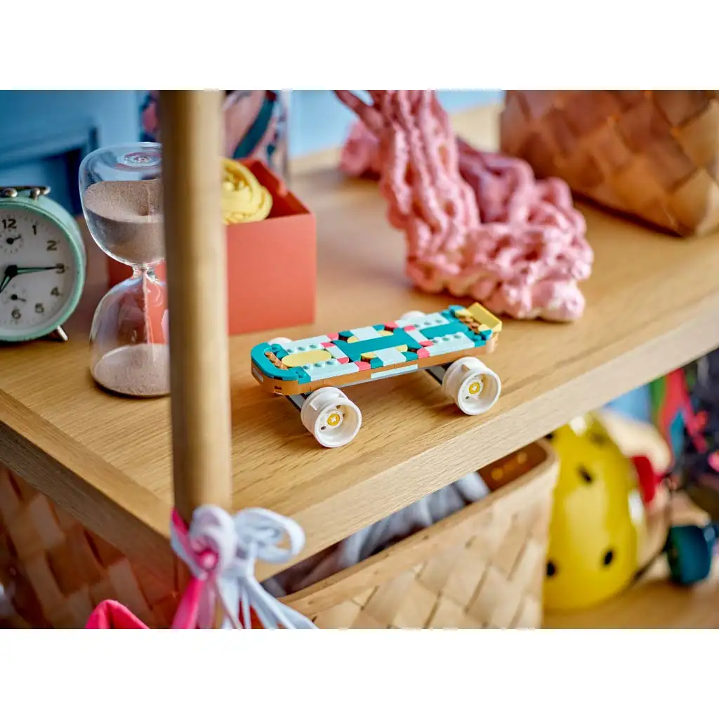 LEGO® Creator: Retró görkorcsolya (31148) kép 4