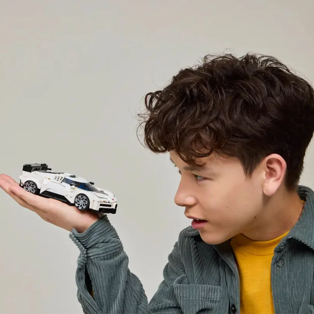 LEGO® Speed Champions: Bugatti Centodieci hiper sportautó (77240) kép 5
