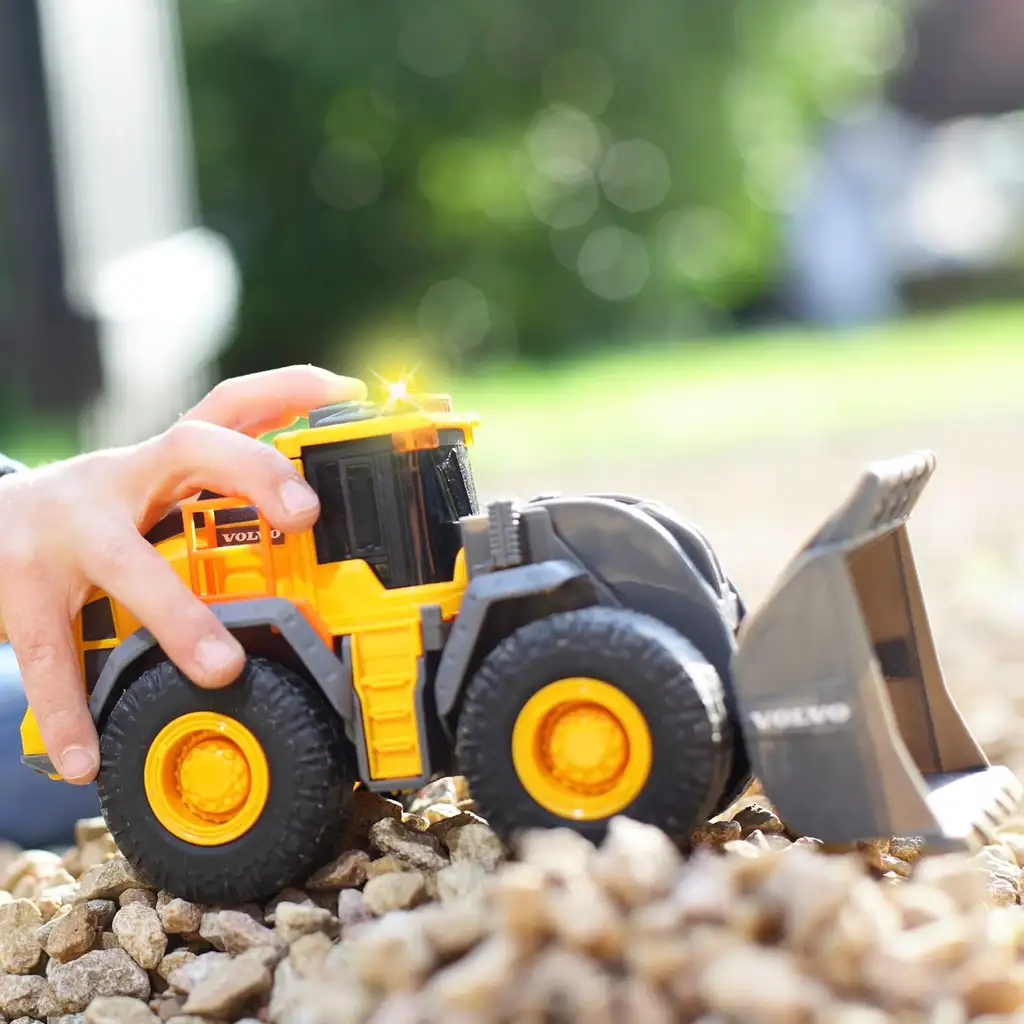 Volvo homlokrakodó fény és hang effektekkel 23cm - Dickie Toys kép 5