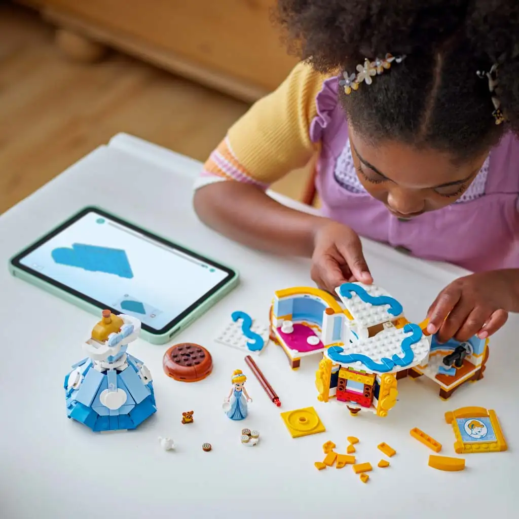 LEGO® Disney: Hamupipőke ruhája (43266) kép 3