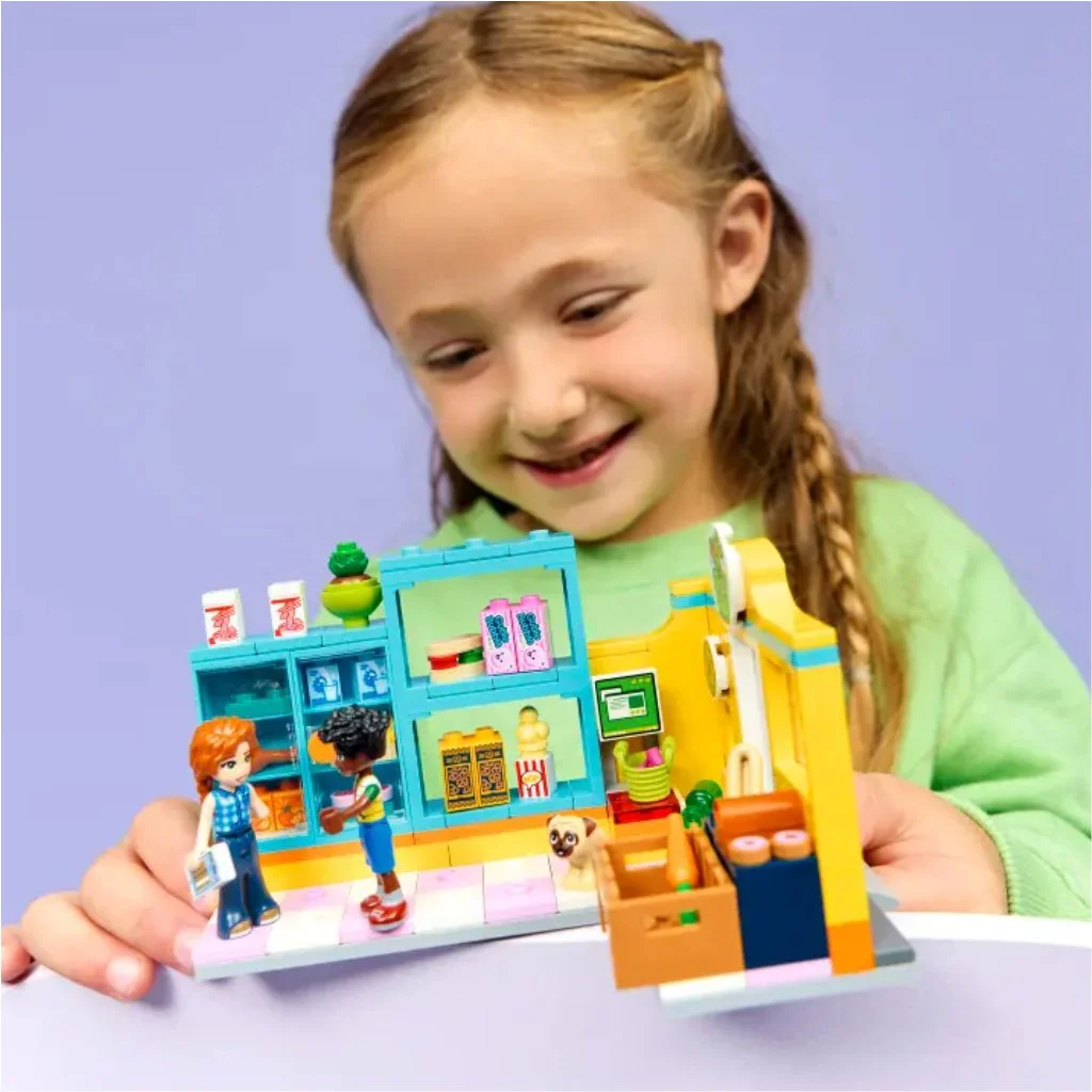 LEGO® Friends: Heartlake City vegyesbolt (42680) kép 4