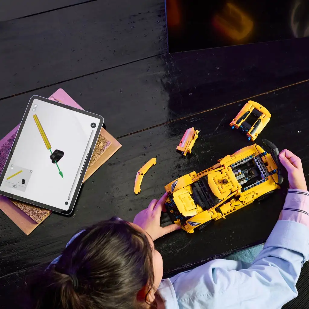 LEGO® Technic: Chevrolet Corvette Stingray (42205) kép 3