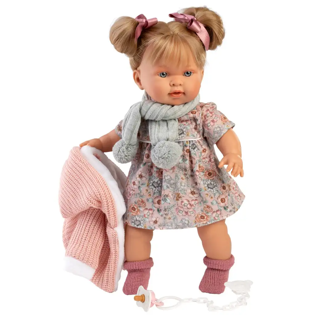 Llorens: Alexandra 42cm-es baba hanggal kötött kabátban sállal kép 2