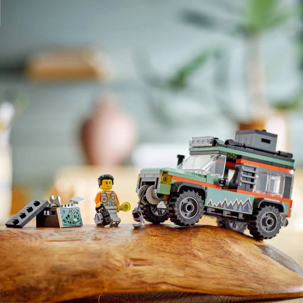 LEGO® City: 4x4-es off-road terepjáró (60447) kép 3