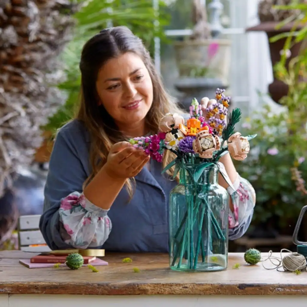 LEGO® Creator: Virágcsokor (10280) kép 5