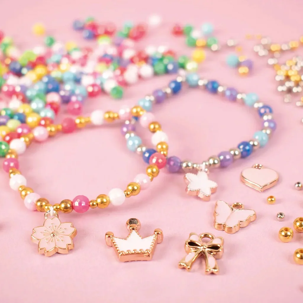 PlayBox: Charm karkötő készítő gyöngy szett medálokkal 500db-os kép 3