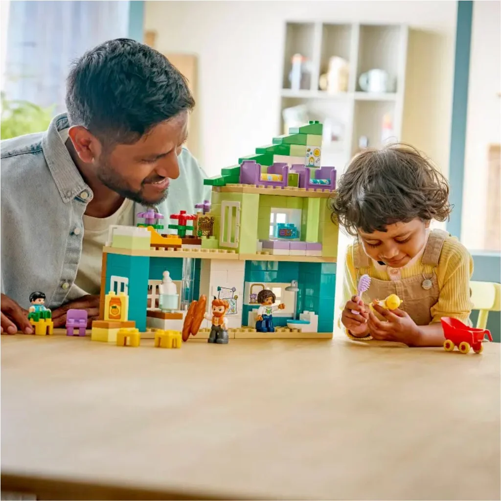 LEGO® DUPLO®: 3 az 1-ben modern családi ház figurákkal (10470) kép 4