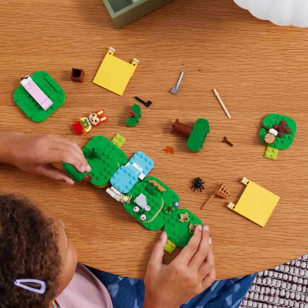 LEGO® Animal Crossing™: Bunnie szabadtéri kalandjai (77047) kép 4
