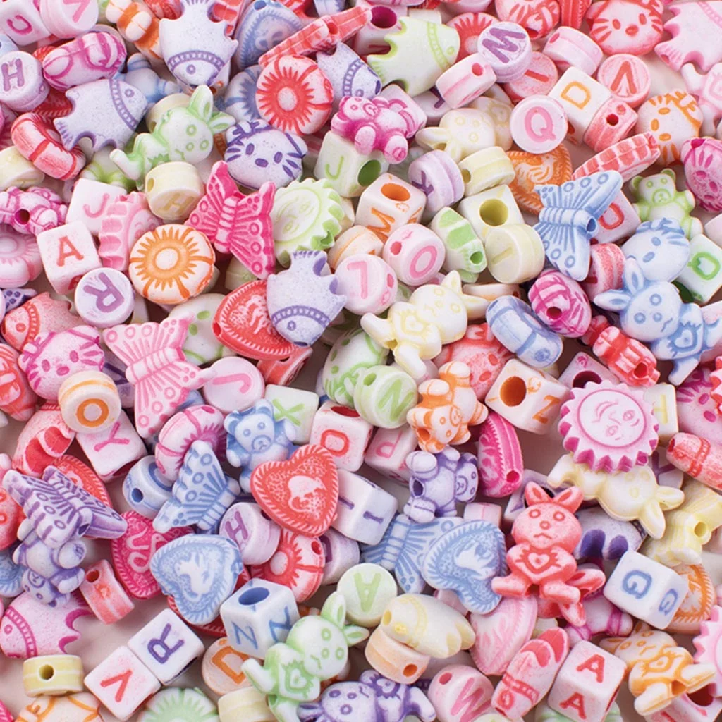 PlayBox: Mesés formagyöngyök betűkkel fűzhető gyöngy szett 350db kép 2