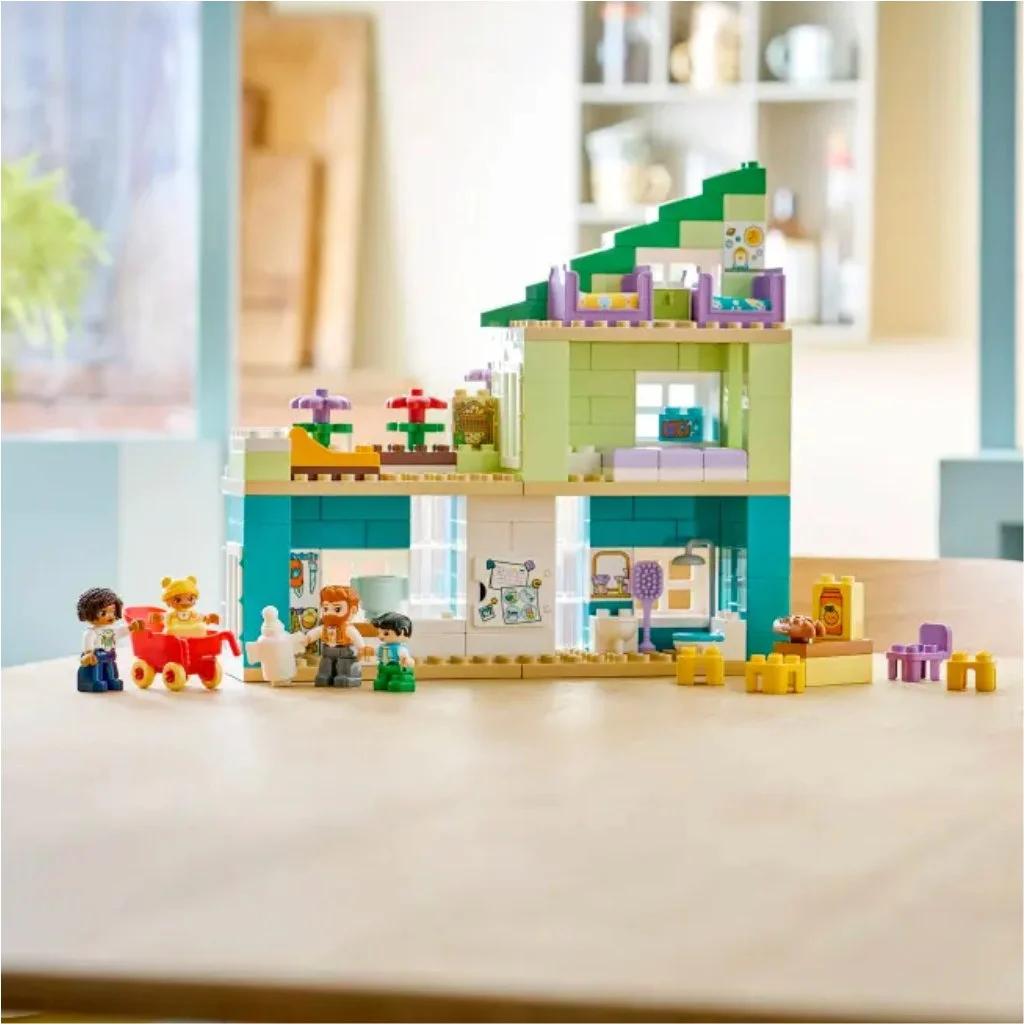 LEGO® DUPLO®: 3 az 1-ben modern családi ház figurákkal (10470) kép 5