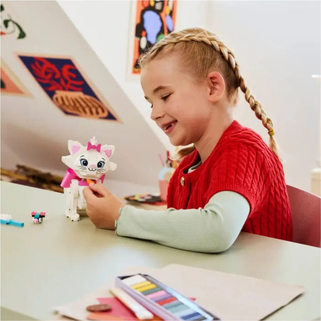 LEGO® Disney: Macskarisztokraták Az imádnivaló Marie (43286) kép 4