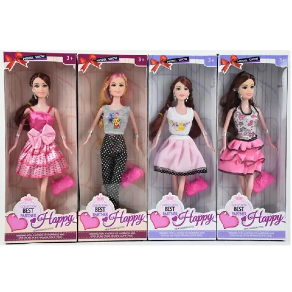 Model Show: Baba divatos ruhában, kiegészítőkkel többféle változatban