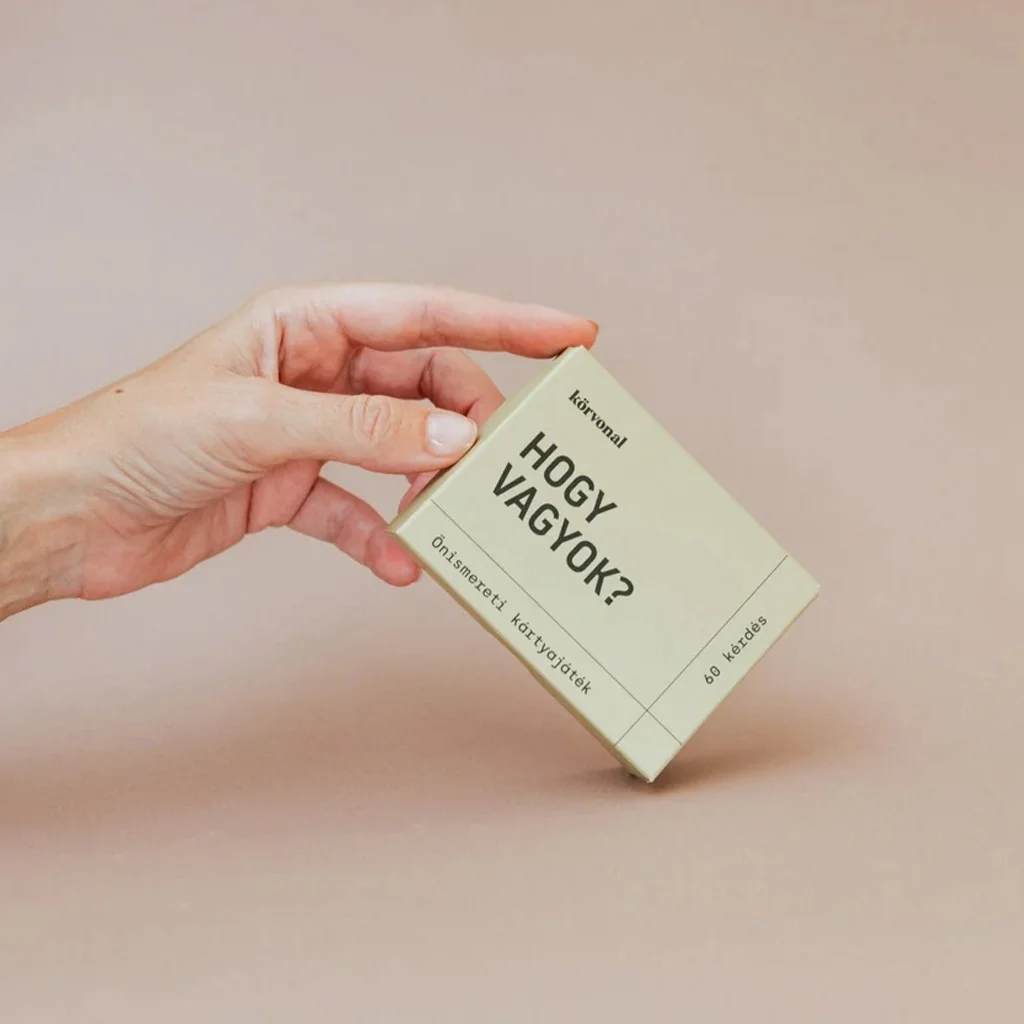 Körvonal: hogy vagyok? — önismereti kártyajáték kép 2