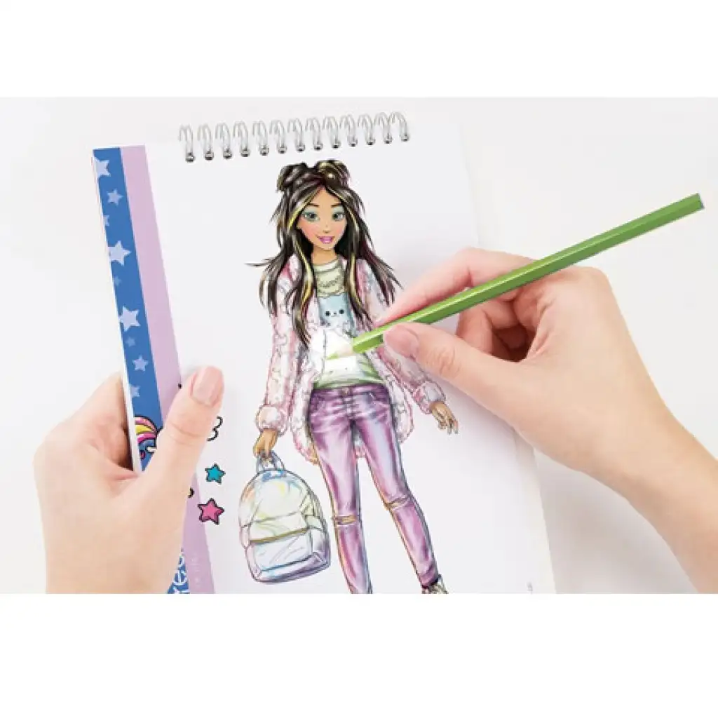 Make it Real: Divattervezői vázlatfüzet kiegészítőkkel - Modern ruhák kép 5