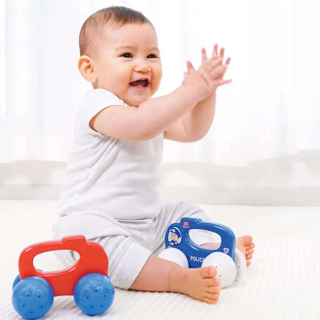 Playgo: Csörgős rendőr bébiautó kép 2