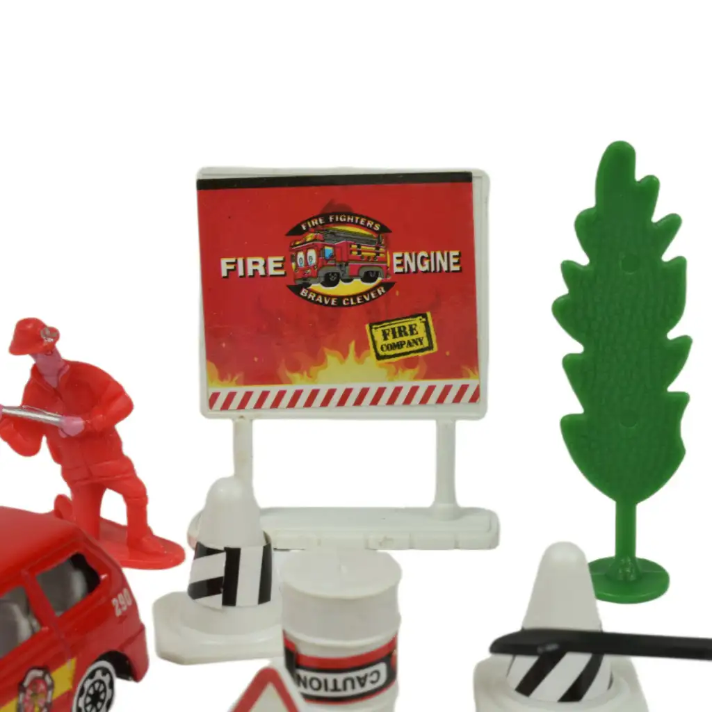 Fire Crew: Tűzoltó játékszett járművekkel és kiegészítőkkel többféle változatban 1db kép 8