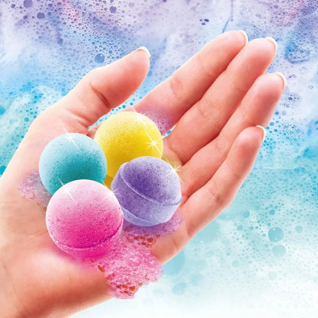 So Bomb: Fürdőgolyó gömbadagolóban, meglepetés charmmal kép 5