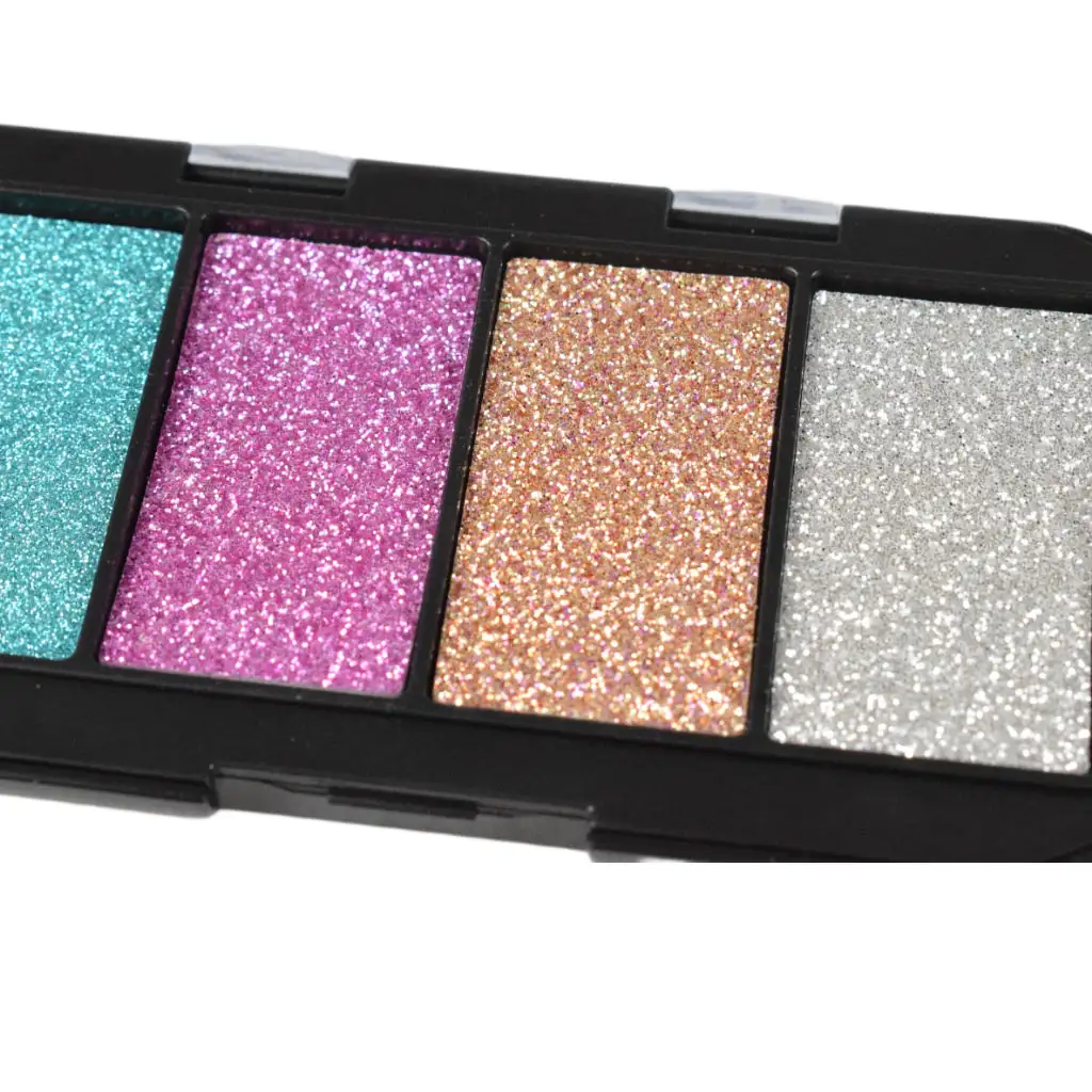 Girl's Creator: Valósághű sminkszett párásítóval és ecsetekkel kép 3