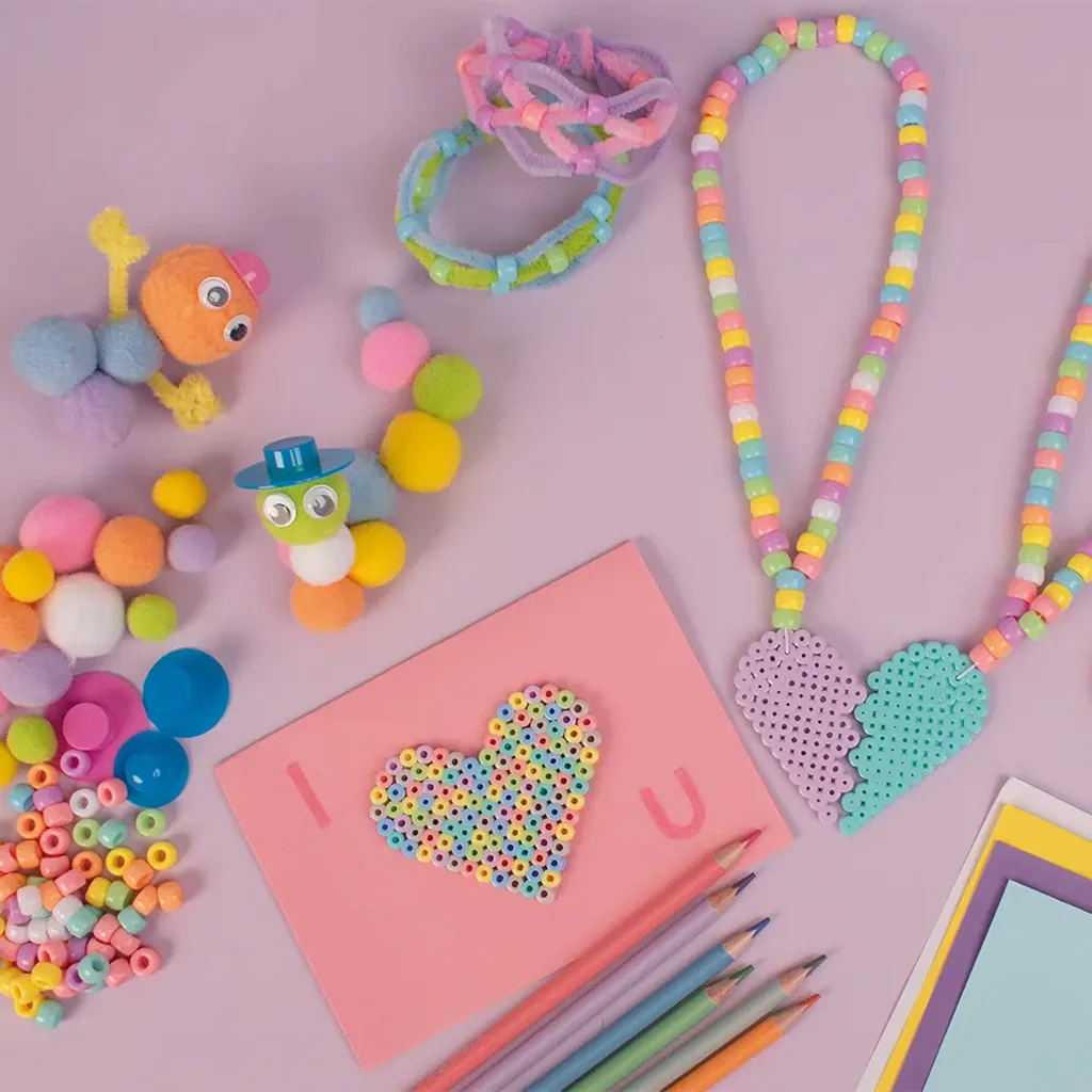 PlayBox: Pasztell színű kreatív kézműves szett