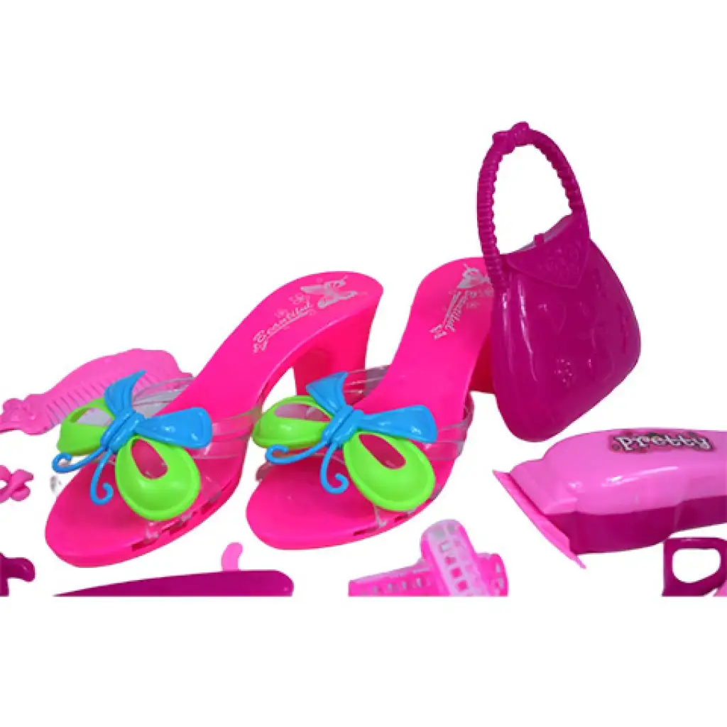 Szépségszett fodrász kellékekkel, cipővel és fülbevalóval táskában kép 3