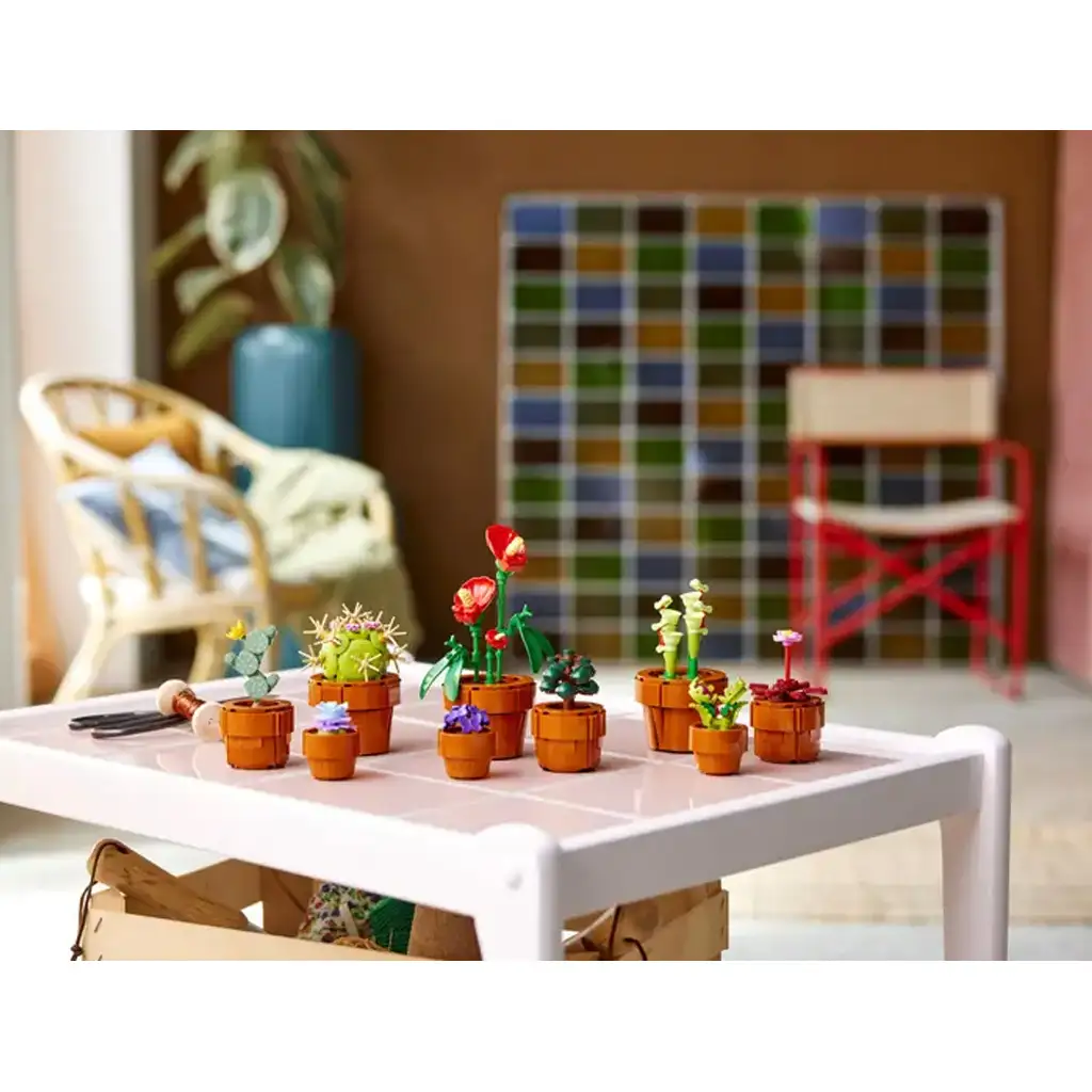 Lego® Icons: Apró cserepes növények (10329) kép 6