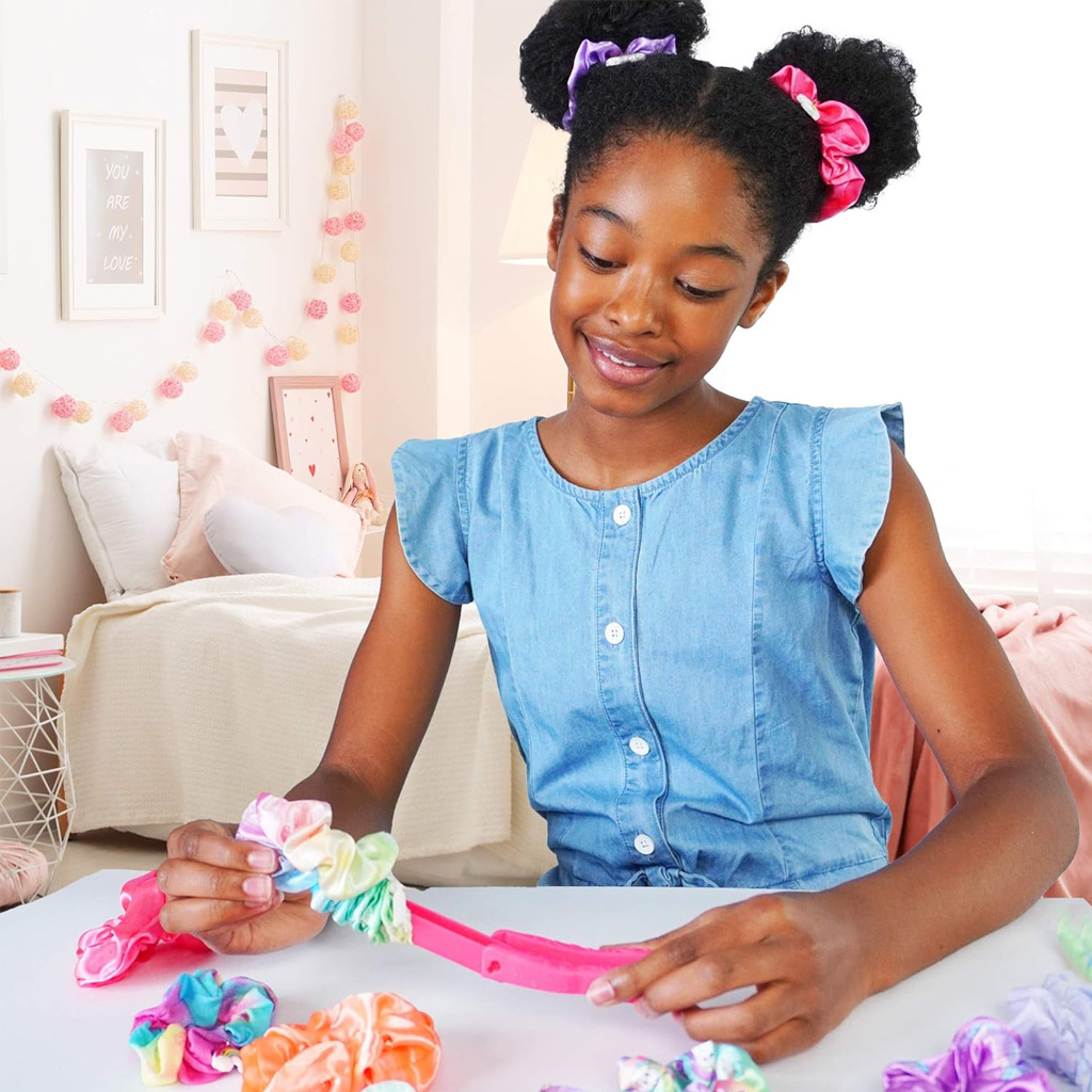 WeCool: ILY DIY Scruncheeze hajgumi készítő szett kép 5