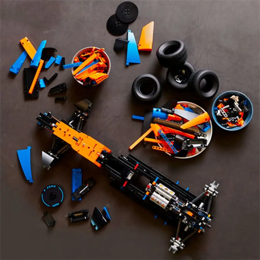 LEGO® Technic: McLaren Formula 1™ versenyautó (42141) kép 6