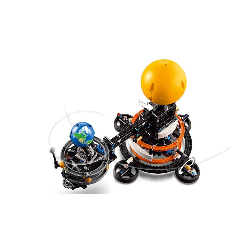 LEGO® Technic: A Föld és a körülötte keringő Hold (42179) kép 8