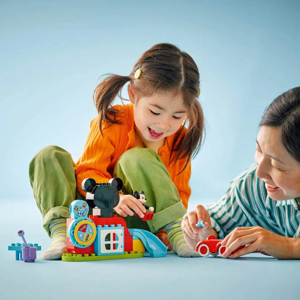 LEGO® DUPLO®: Mickey egér játszótere és autója (10454) kép 4