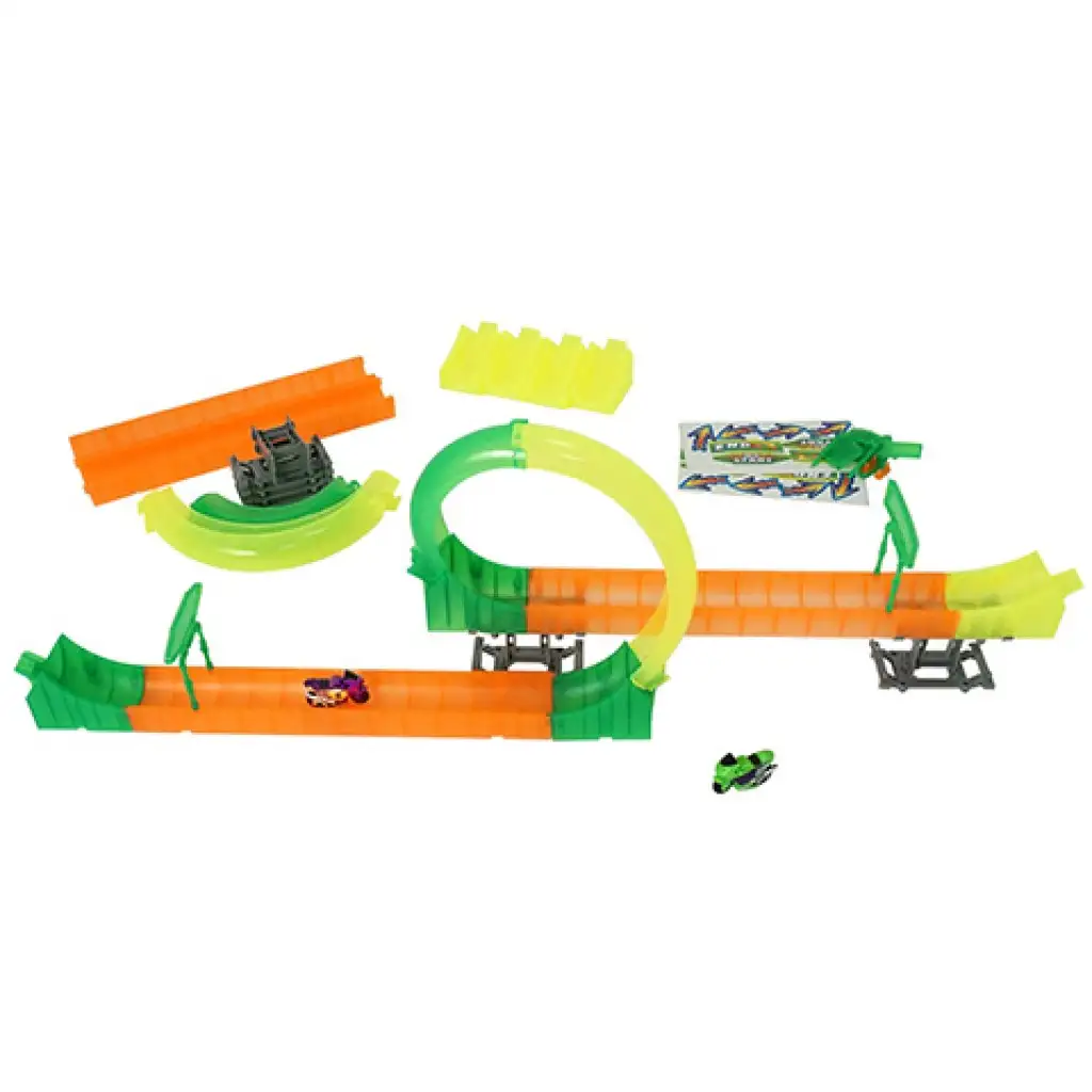 Hurkos kaszkadőr motorpálya 2db kismotorral kép 2