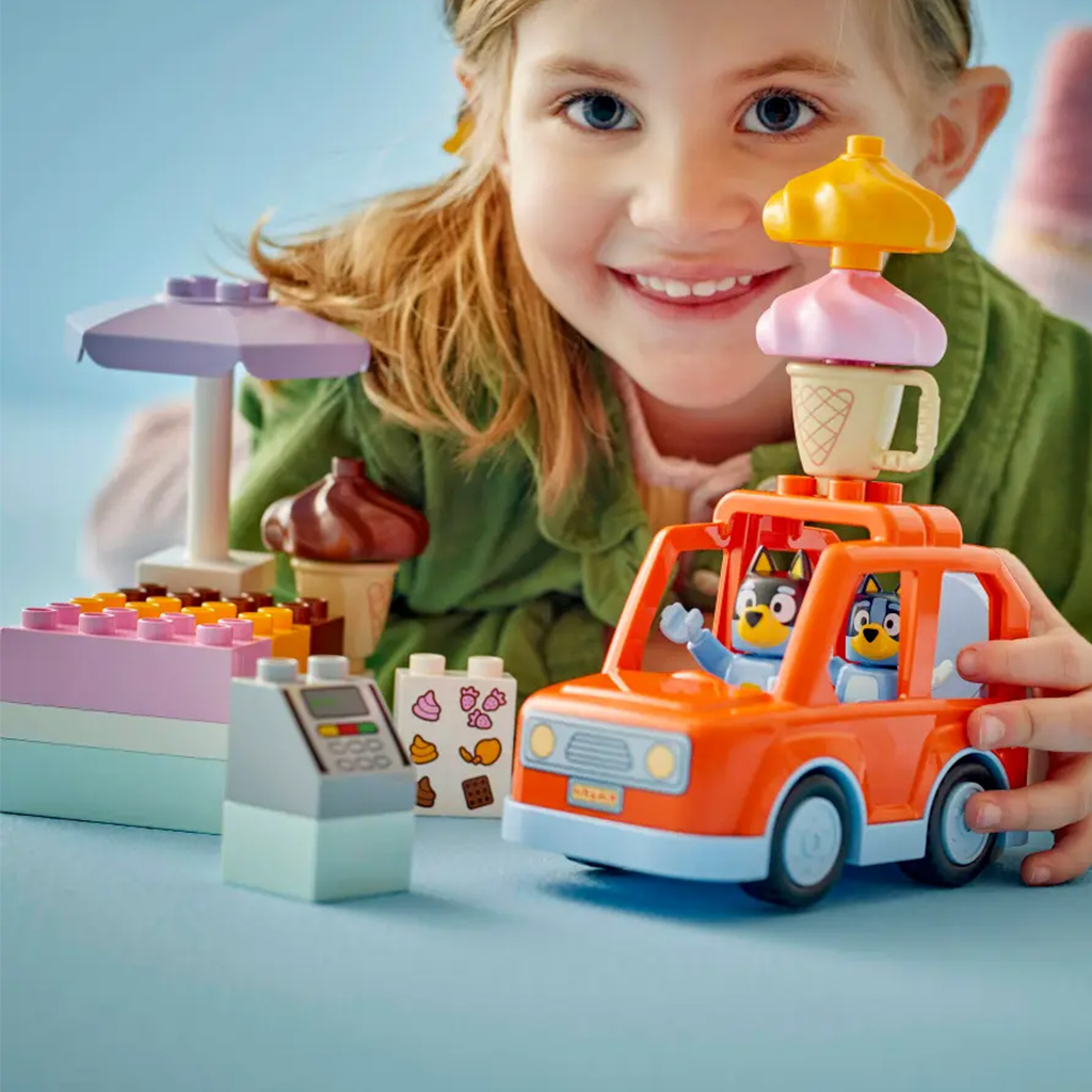 LEGO® DUPLO®: Fagyizás Bluey™-val (10458) kép 5