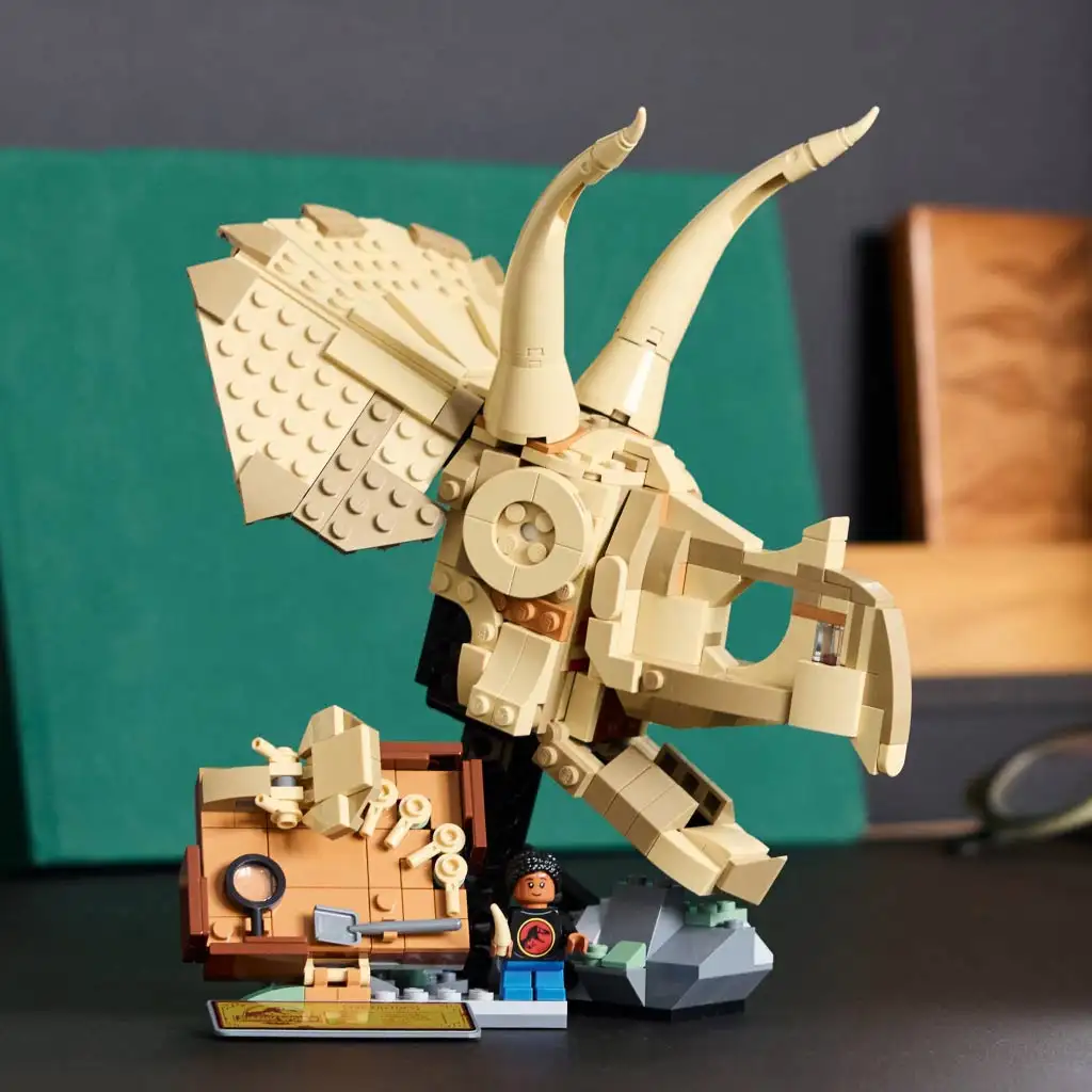 LEGO® Jurassic World: Dinómaradványok - Triceratops-koponya (76969) kép 3