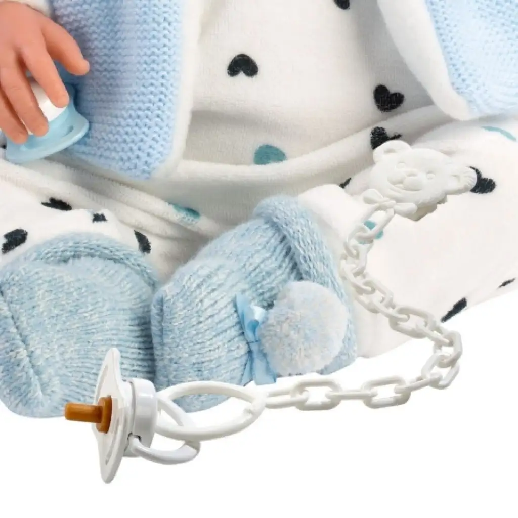 Llorens: Tino 44cm-es síró baba kapucnis kék mellényben kép 3