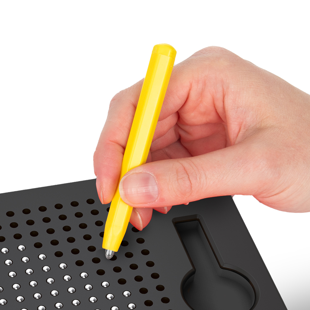 Mágneses rajztábla golyókkal és tollal kép 4