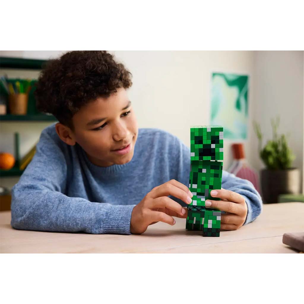 LEGO® Minecraft: A Creeper™ (21276) kép 6