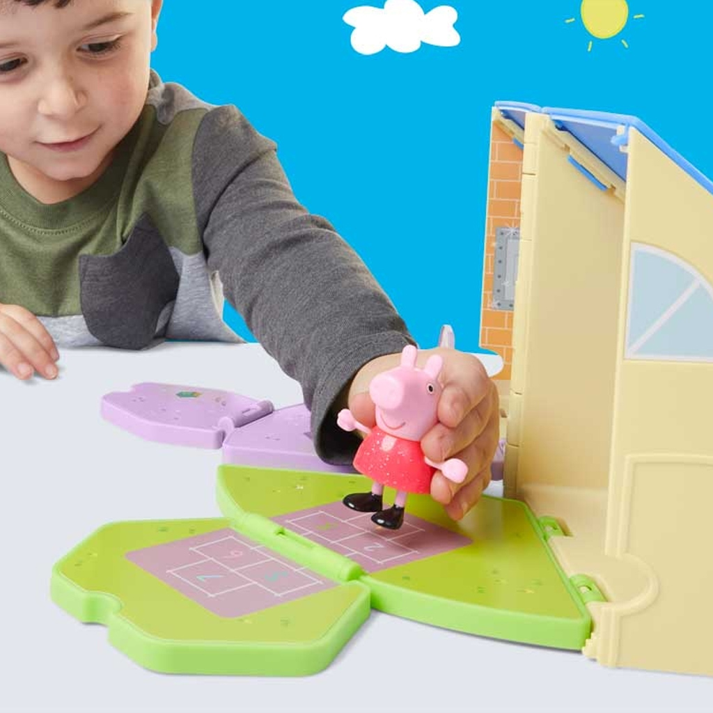 Peppa Malac: Peppa kinyitható ovis csoportja játékszett - Hasbro kép 4