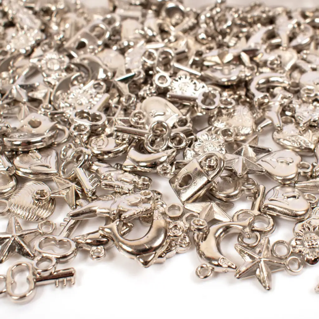 PlayBox: Műanyag ezüst színű fűzhető medálok 200db-os csomag kép 2