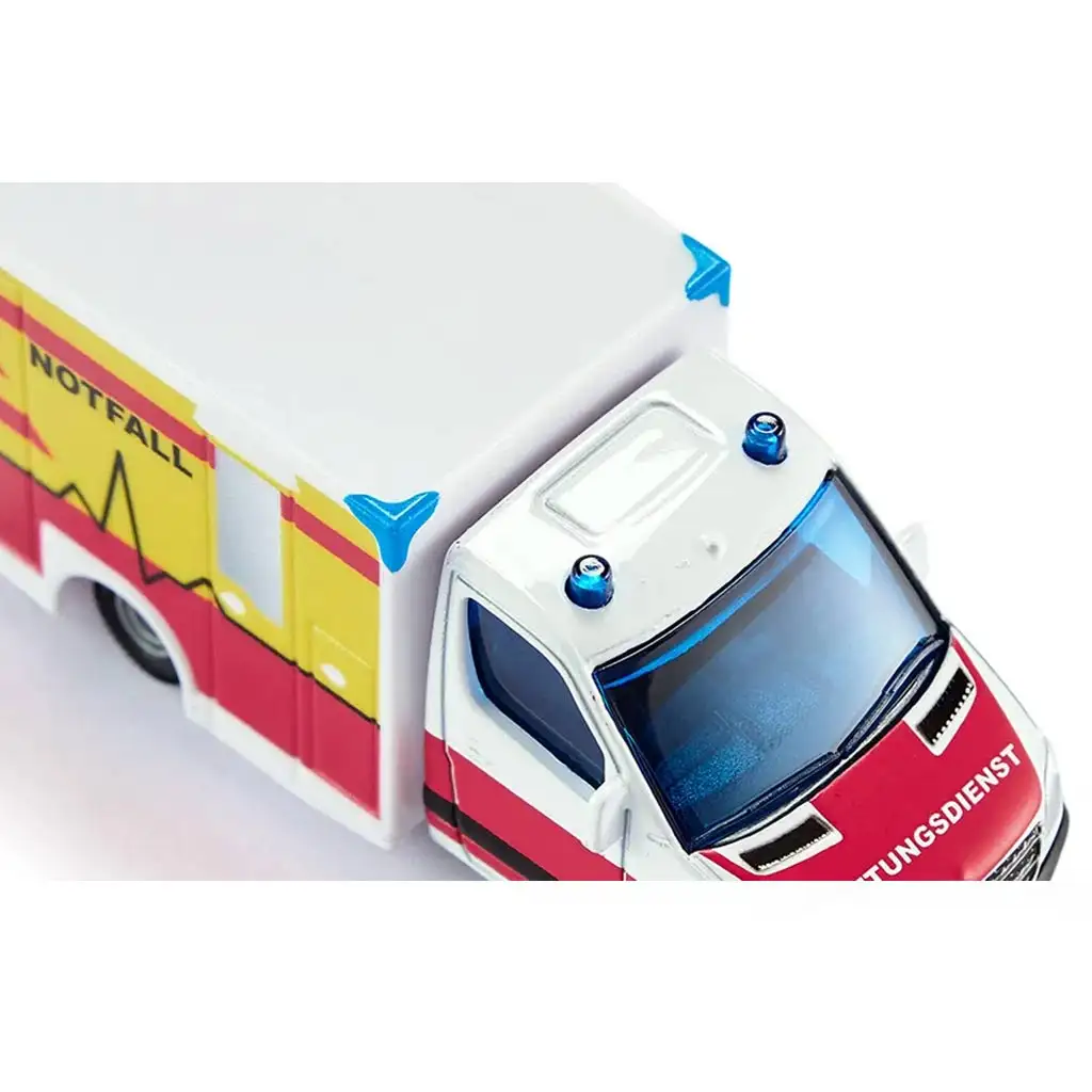 SIKU Mercedes-Benz mentőautó 1/50 kép 2